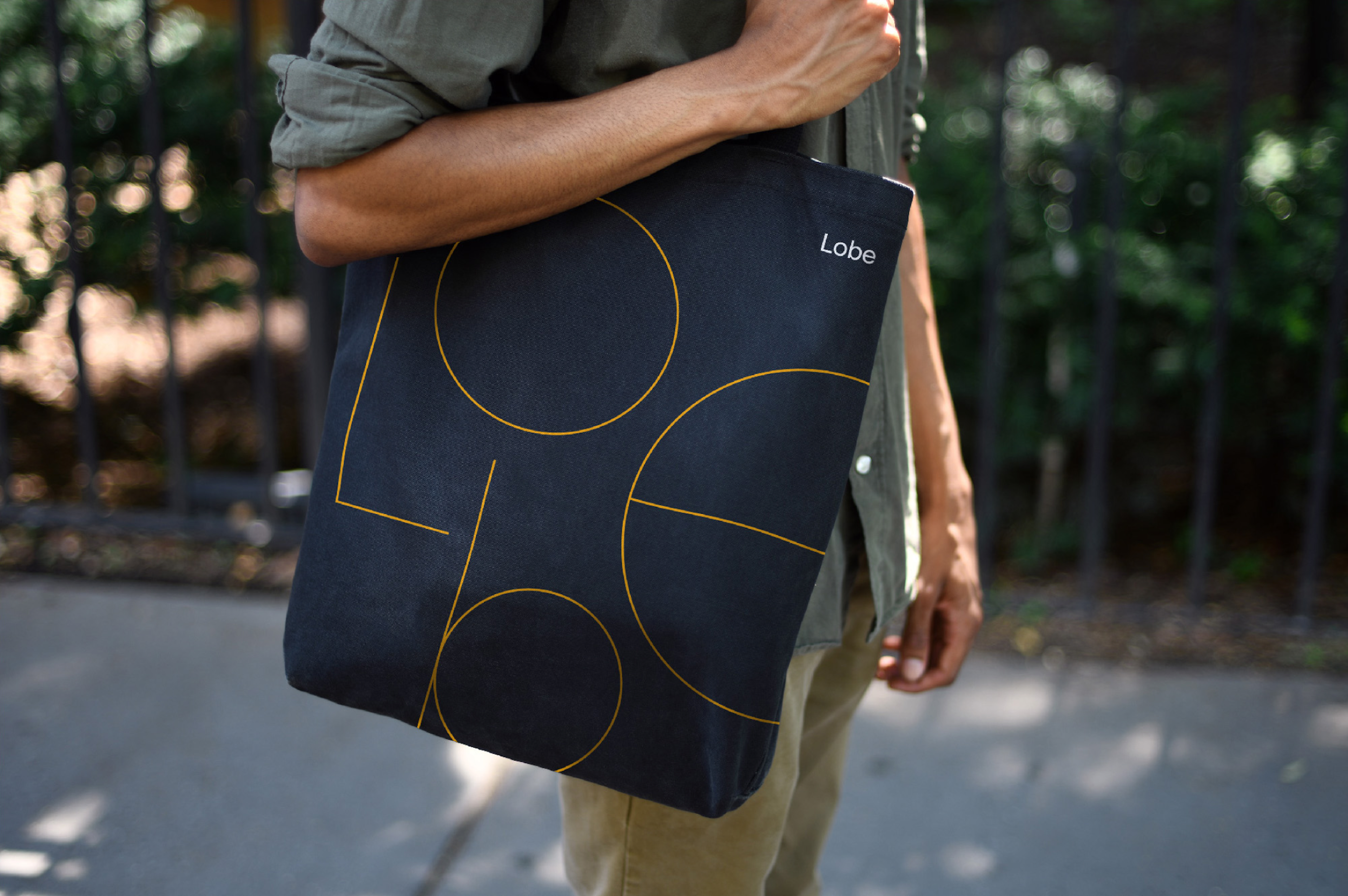 Lobe's Minimalist Tote Bag