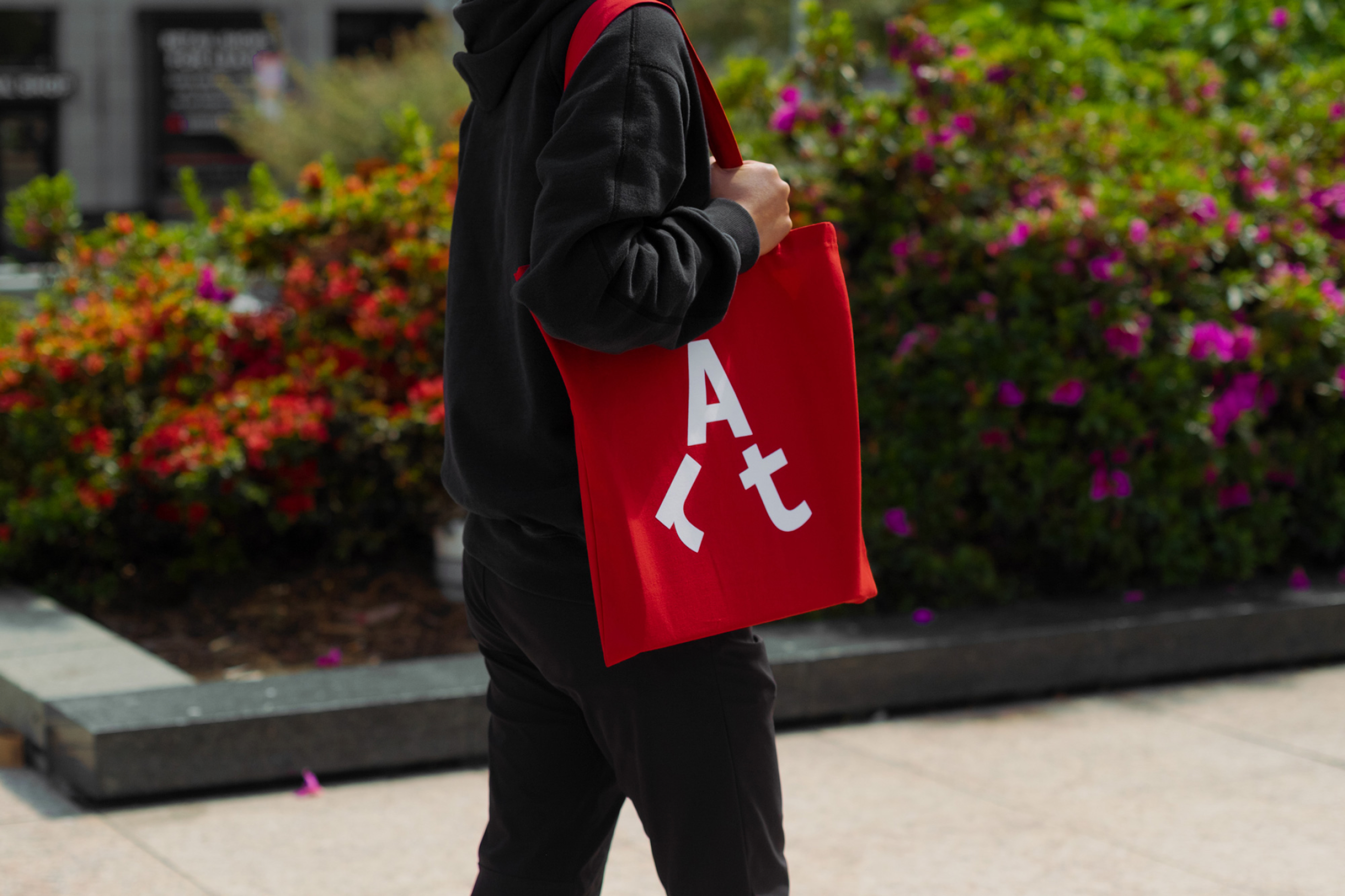 Piedmont Art Tote Swag